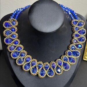 Vintage Elegant Blue Glass Regal Gold Tone Beaded Statement Necklace